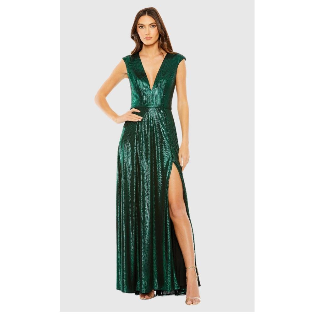 Elegant Green Maxi Dress